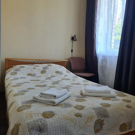 Laine Otel *