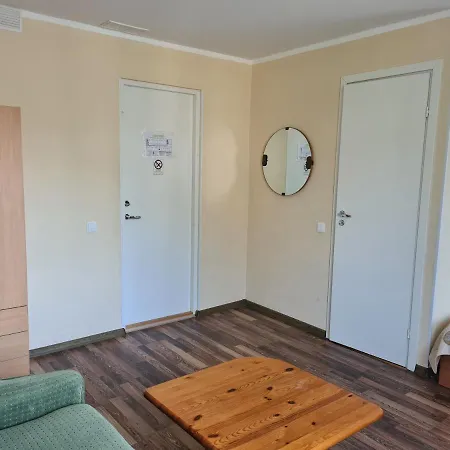 Laine Нарва-Йыэсуу